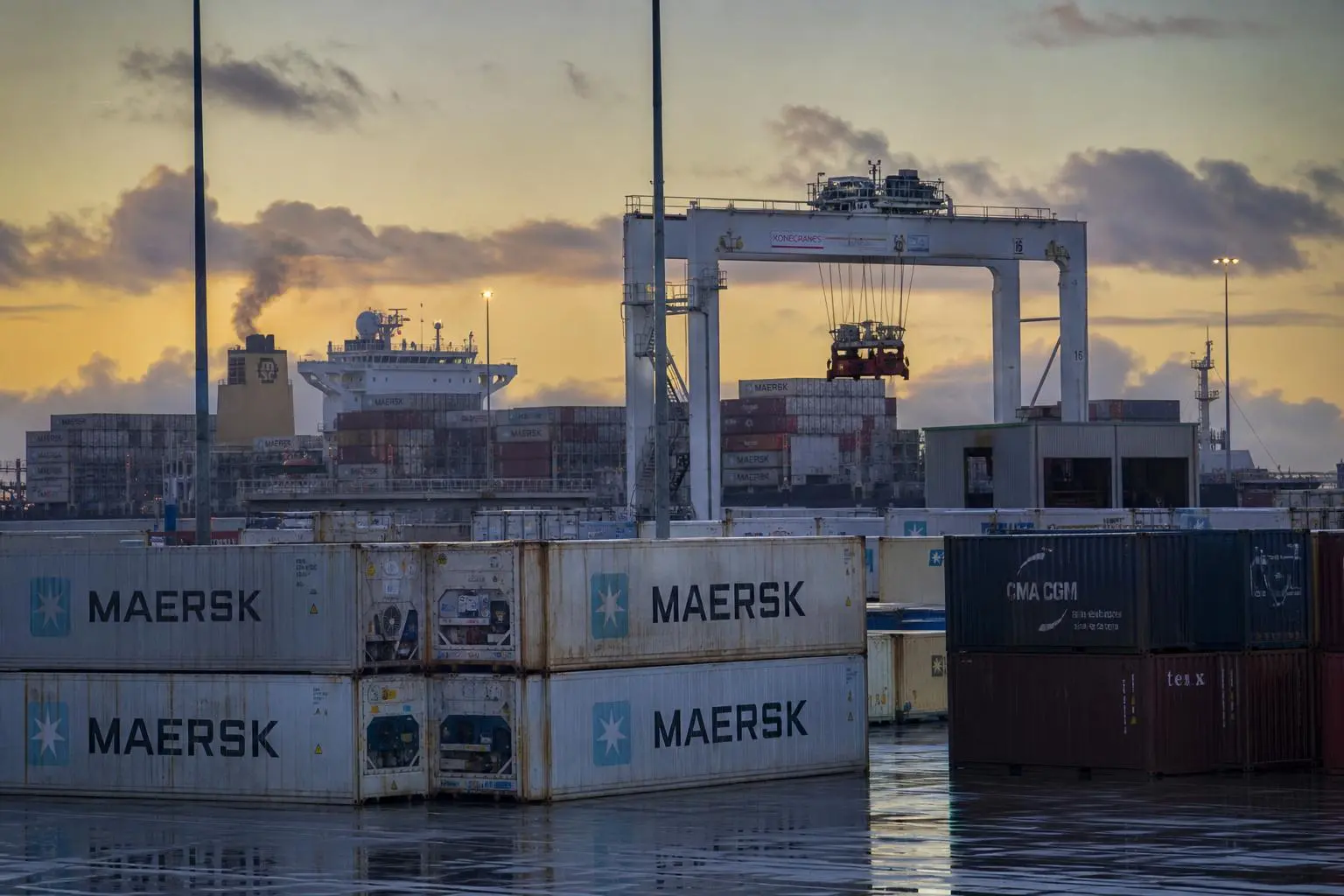 Port of Miami refrigerated container yard
